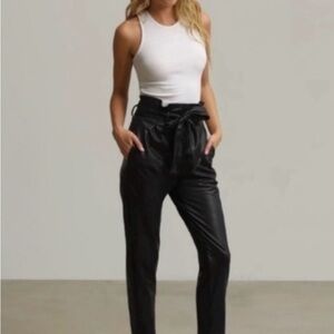 Commando Black Faux Leather Cropped belted Pants